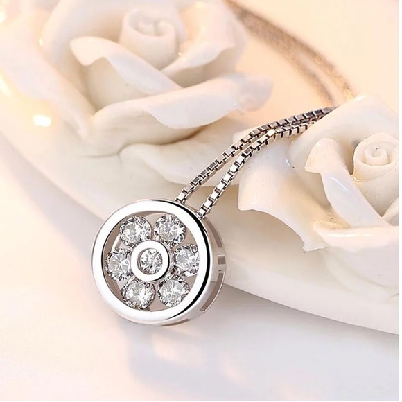 Jewelry - 1 left! Host Pick! 925 Sterling Silver Necklace